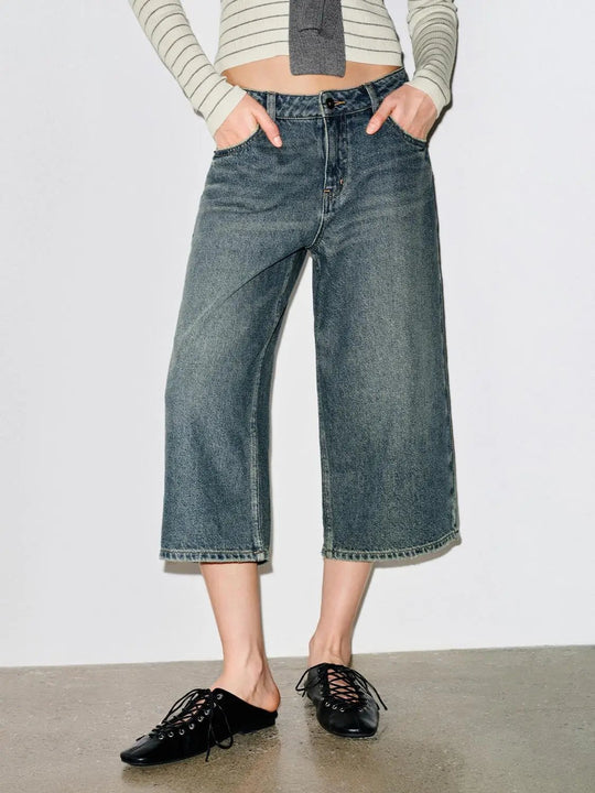Relaxed Mid Rise Wide-leg Capri Cotton Jeans