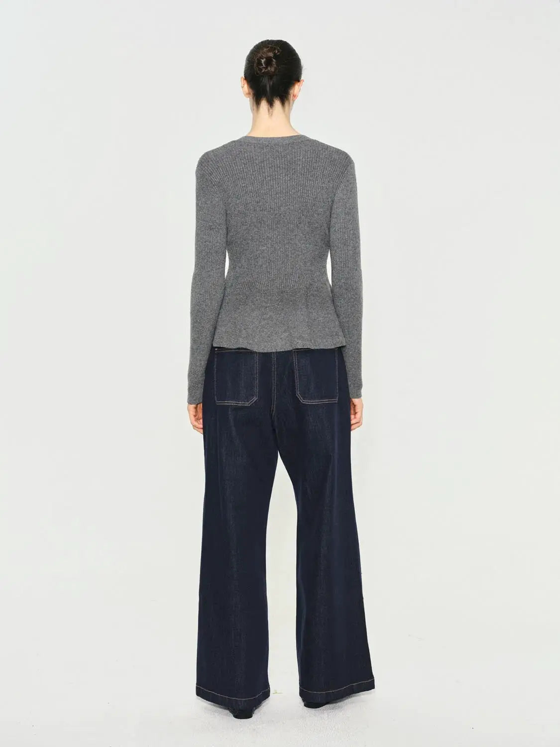Jeans dark indigo denim, wide-leg back view on model