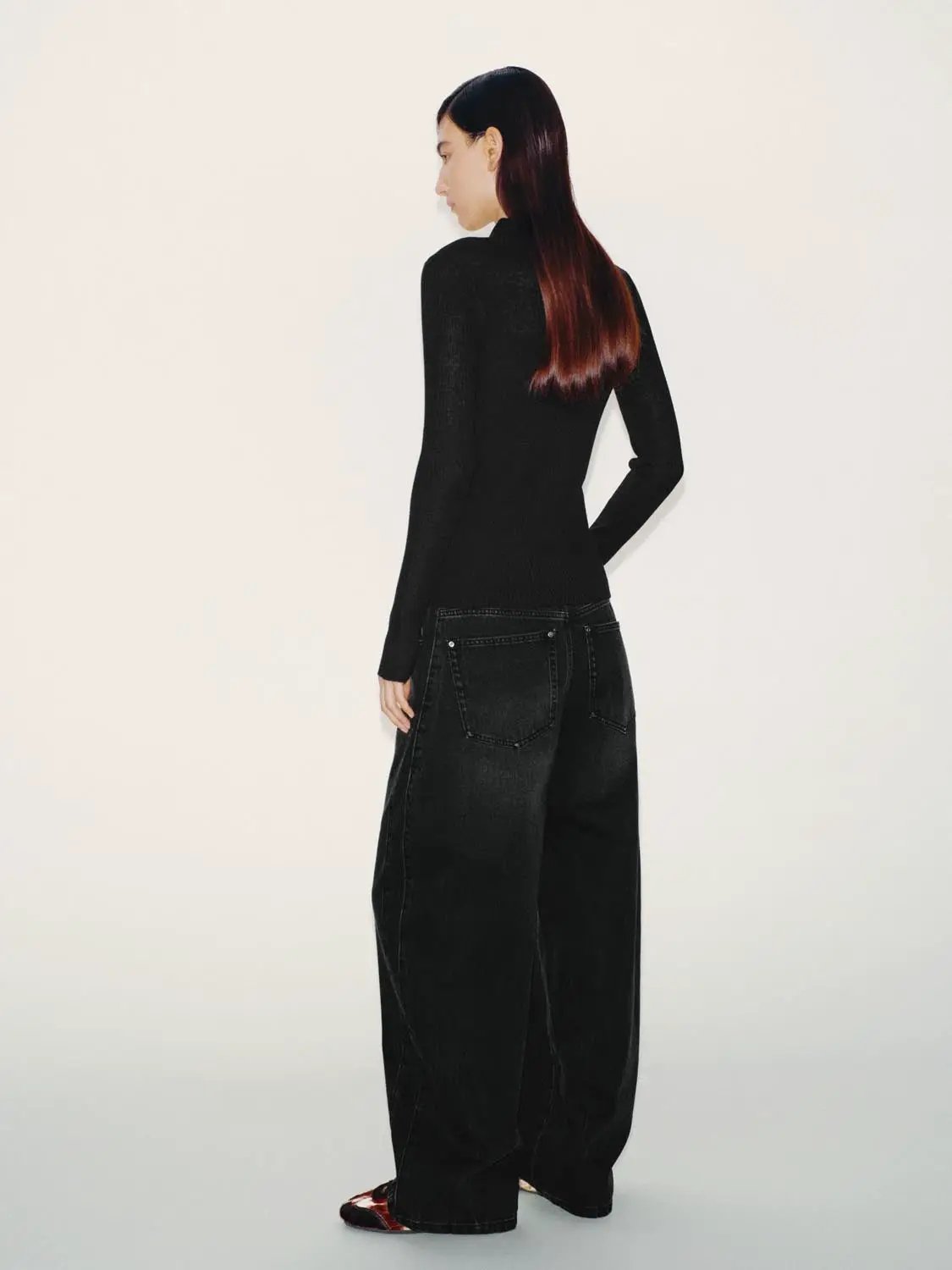 Knit T-Shirt by Urban Revivo Fashion; black knitted long-sleeve top