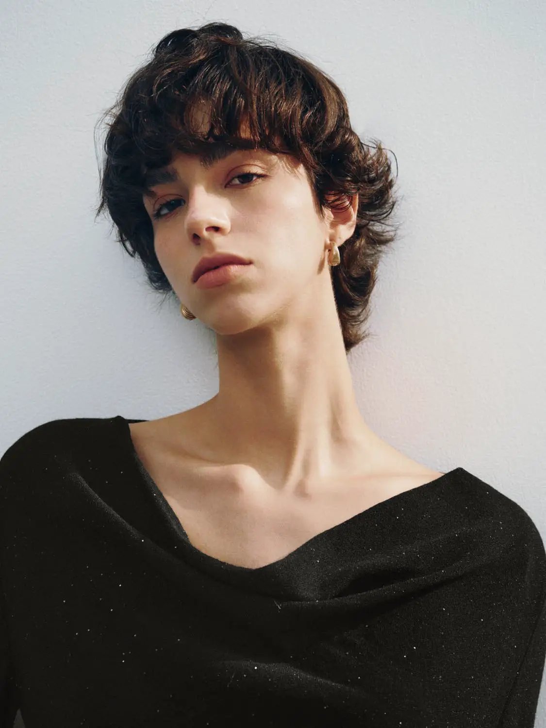Knit T-Shirt by Urban Revivo Fashion in black knit fabric.