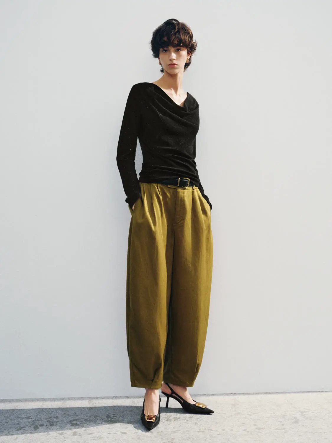 Knit T-Shirt, black knit top with olive wide-leg pants, Urban Revivo Fashion.