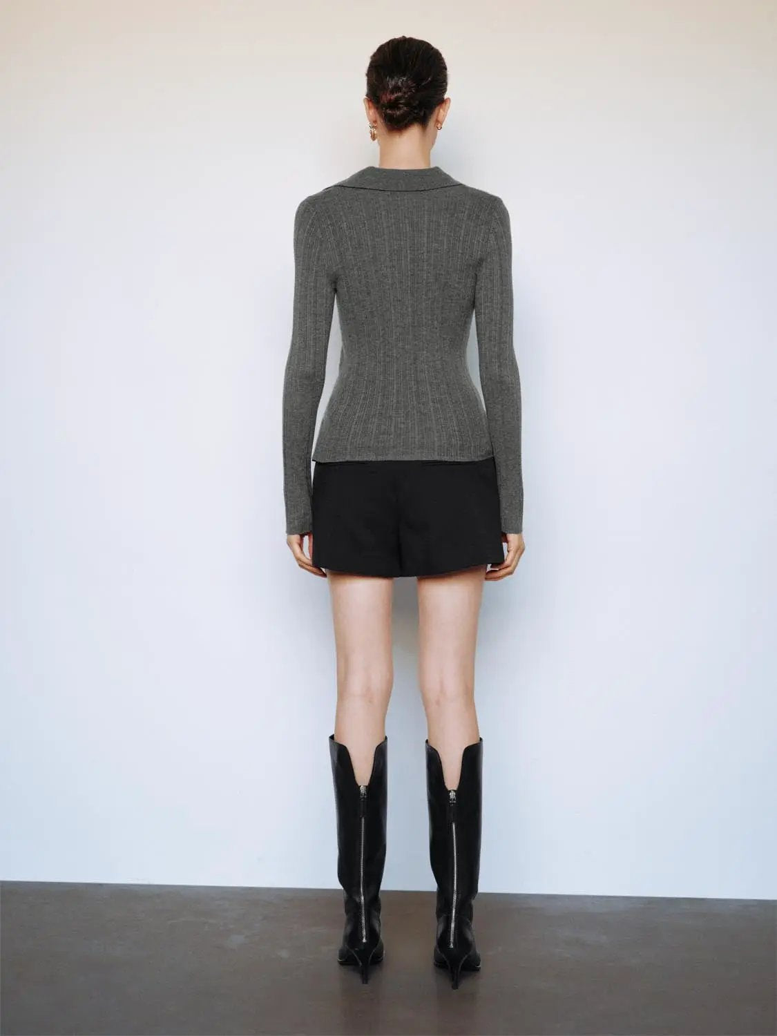 Ribbed fitted polo-collar long-sleeve gray knit sweater