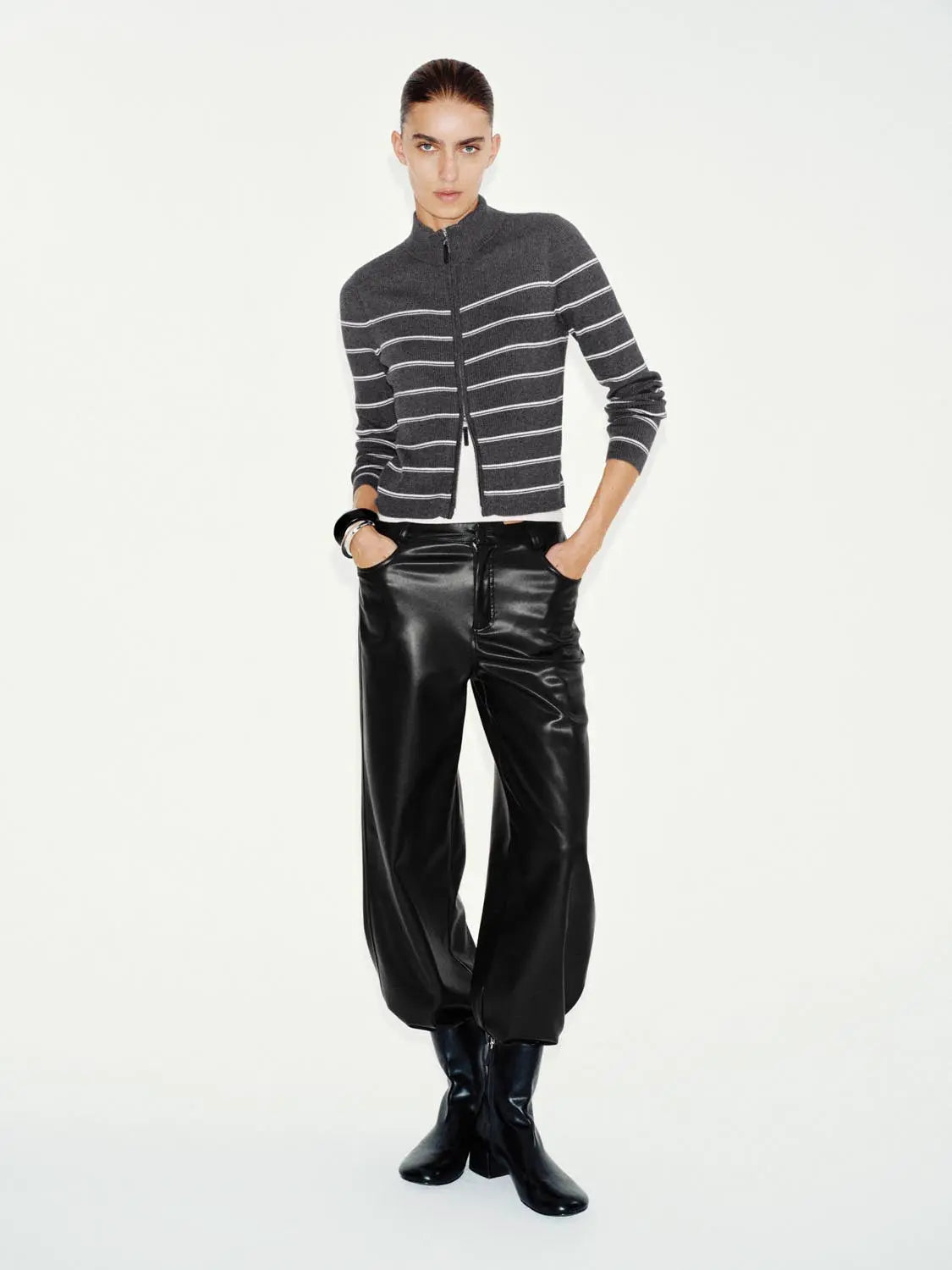 Knit jacket with grey and white horizontal stripes, zip-front