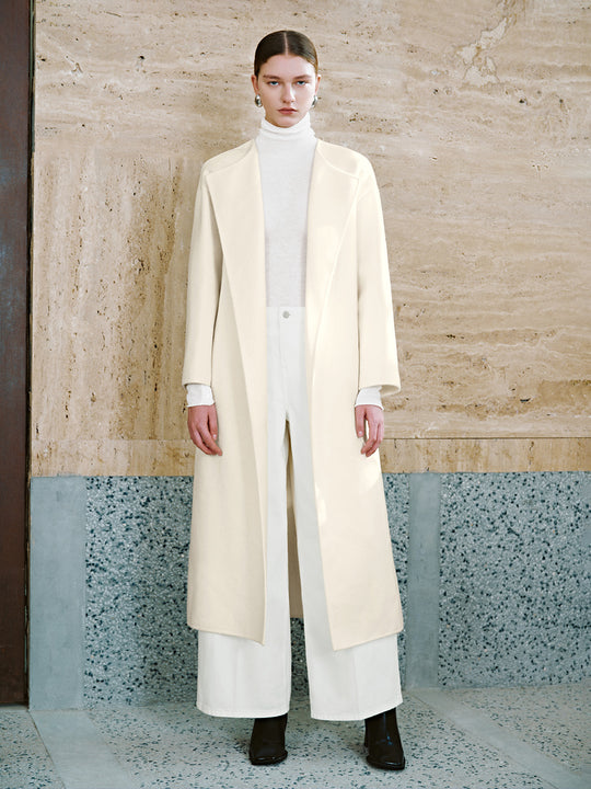 Abrigos largos con mangas caídas en los hombros