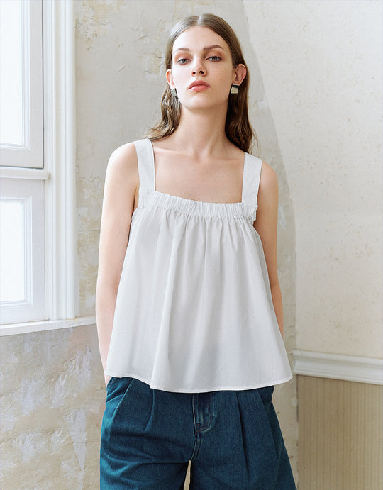 Canotta con colletto squadrato