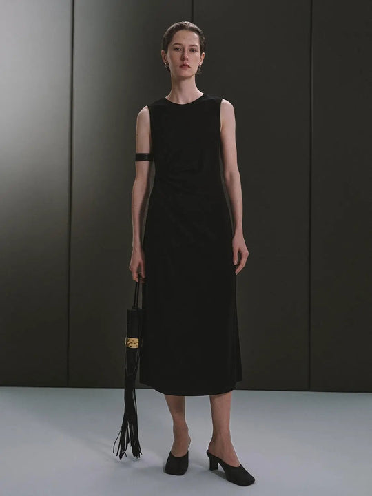 Elegant Black Nipped-Waist Sleeveless Midi Dresses