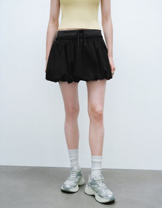 Minifalda tipo A con cintura abullonada y cordón ajustable