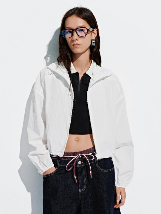 Chaquetas con cremallera completa y cordón