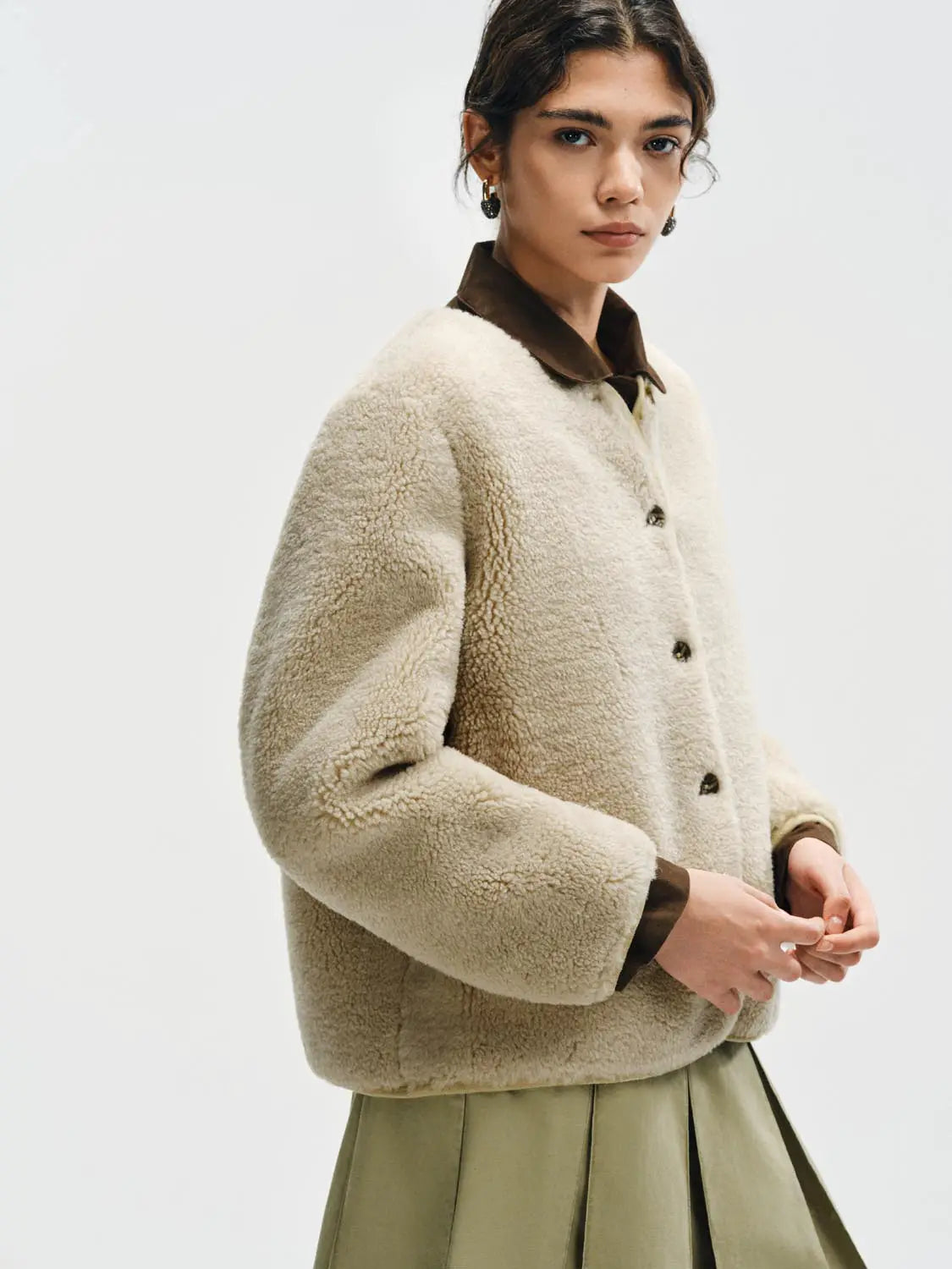 Jacket beige teddy fleece with button front and relaxed fit
