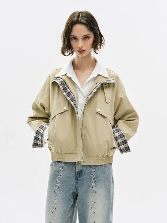 Veste à manches longues en mélange de coton avec col à boucle et poches à rabat