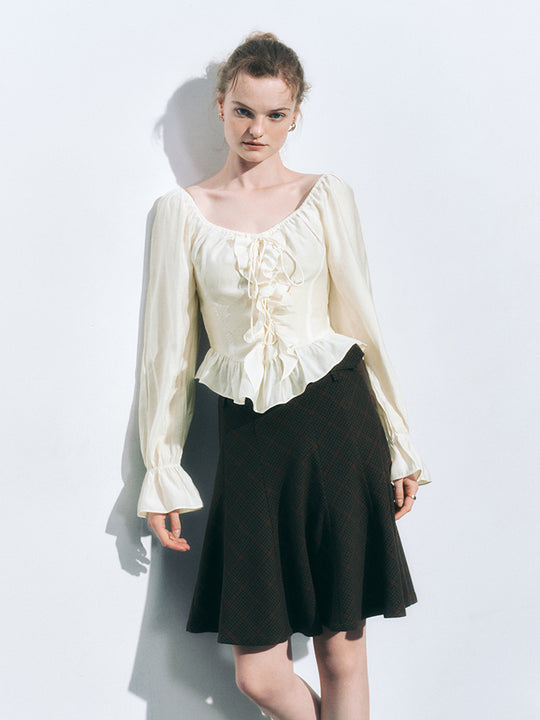 Hemd zum Überziehen mit Rüschensaum