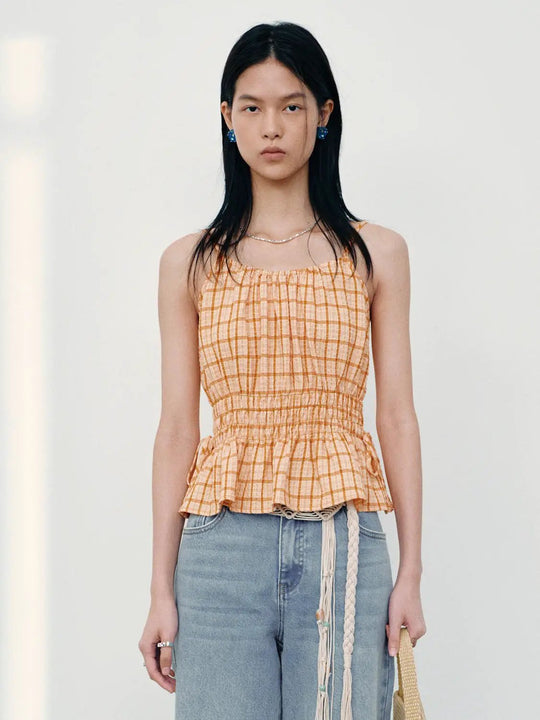 Tops de tirantes con estampado a cuadros y volantes