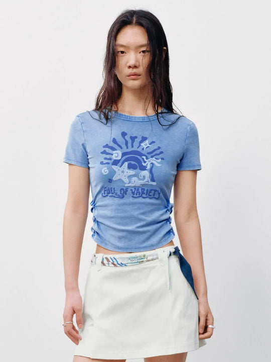 Bedruckte Skinny-Fit T-Shirts mit tailliertem Schnitt