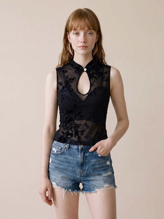 Transparente ärmellose Bluse aus Mesh mit aufgesticktem Blumenmuster