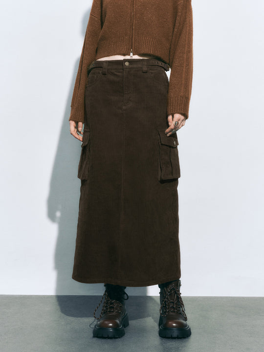 Gonne dritte con tasche a patta in velluto a coste