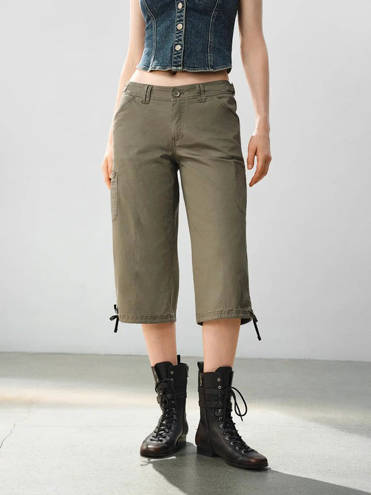 Pantalon cargo en coton à jambes larges, boutonné sur le devant et à ourlet noué