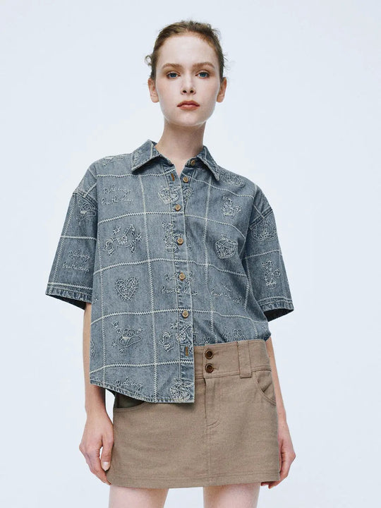 Chemise en jean de coton brodée