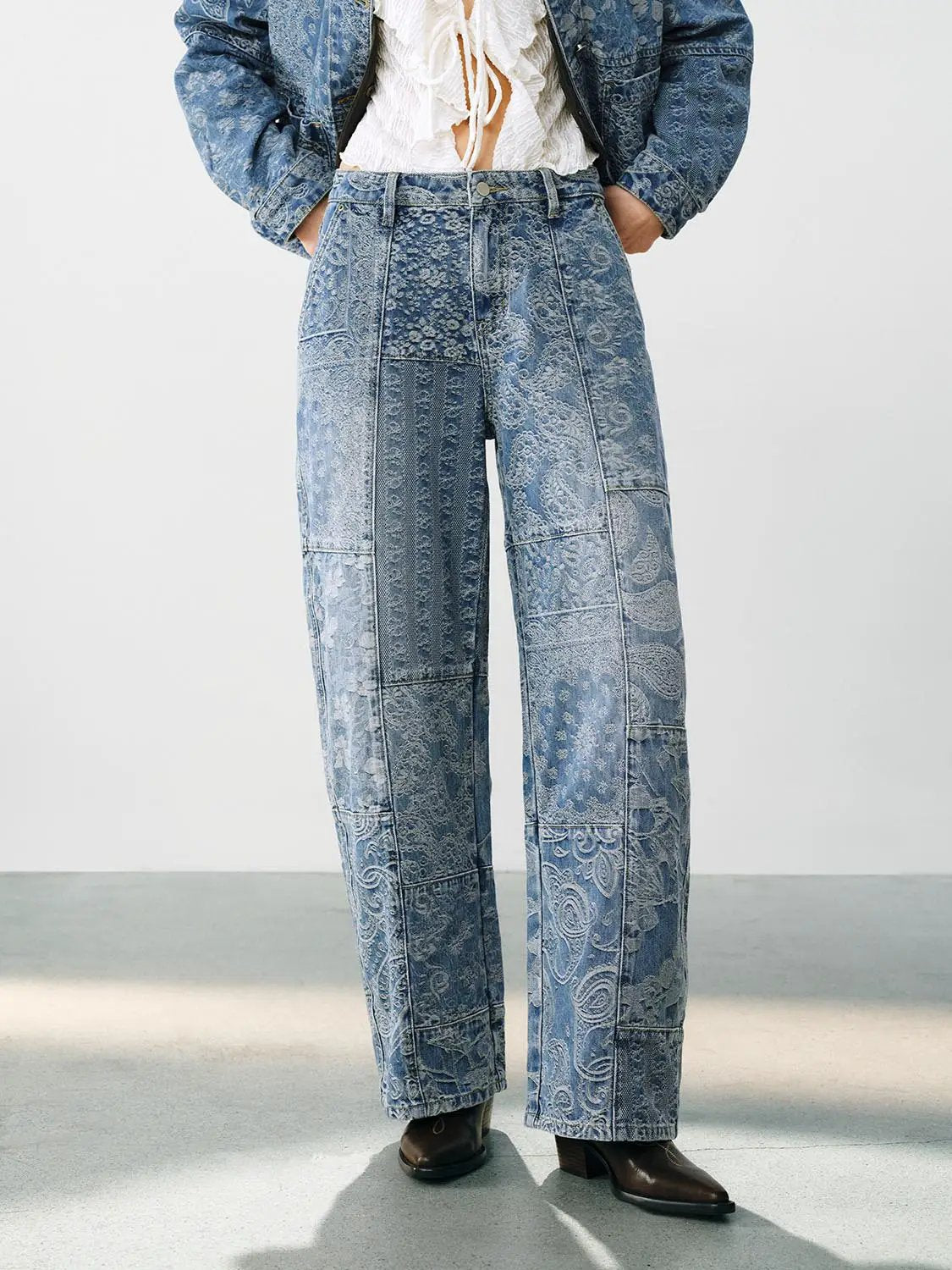 Jeans in blue patchwork denim with paisley patterns by Urban Revivo Fashion