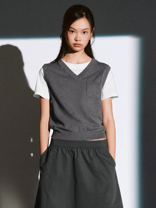 Cotton Knit With Slim V-Neck And Pocket Vest