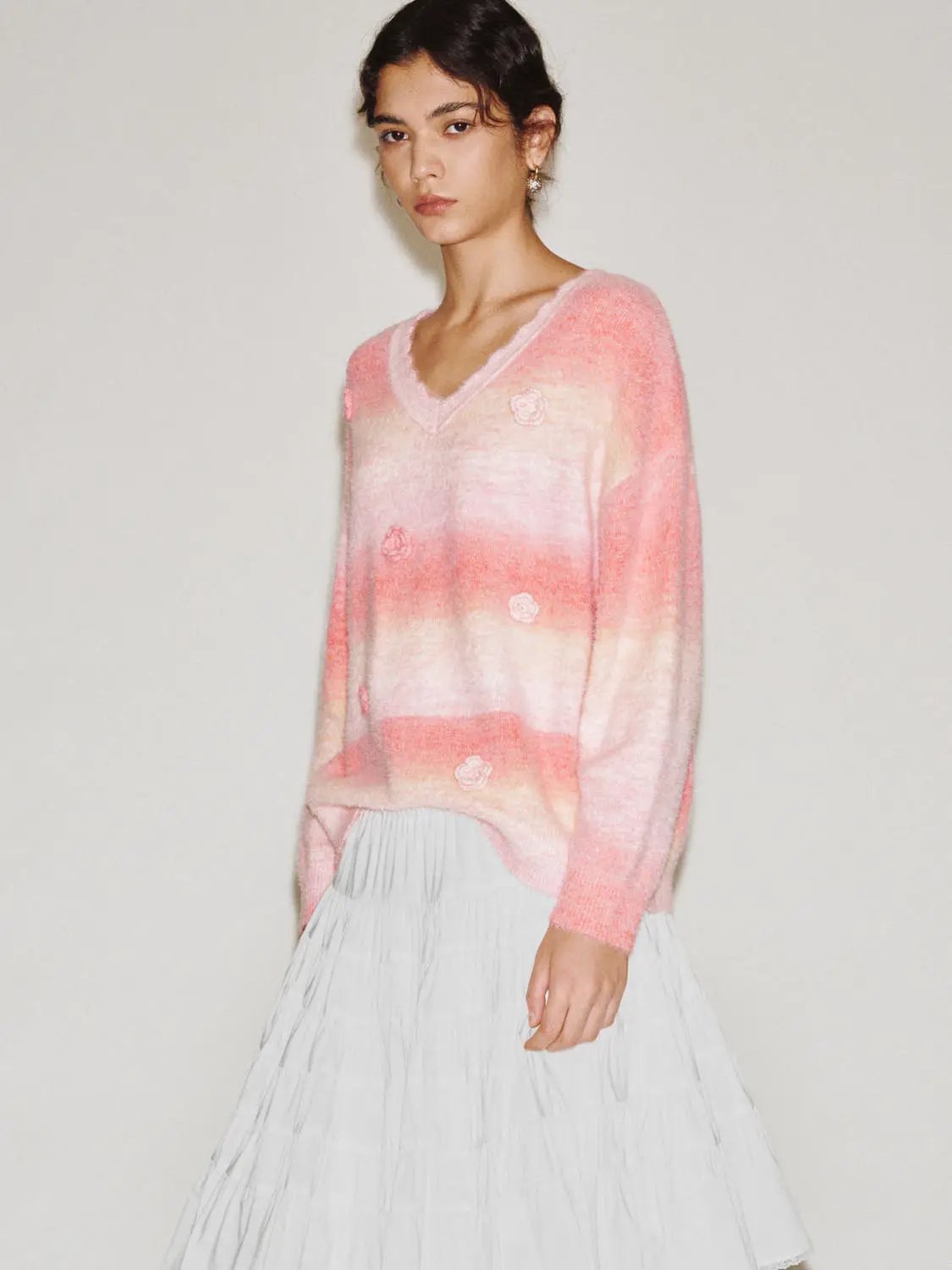 Knitted T-Shirts gradient pink knit sweater with subtle rose embroidery