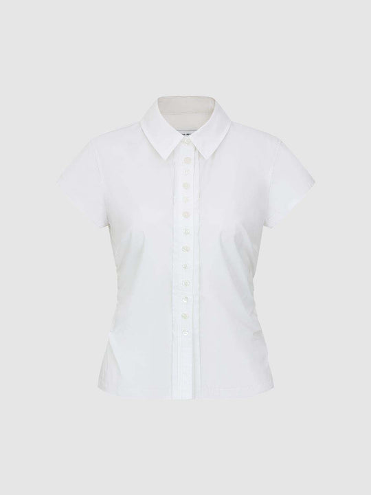 Chemise blanche à manches courtes boutonnée