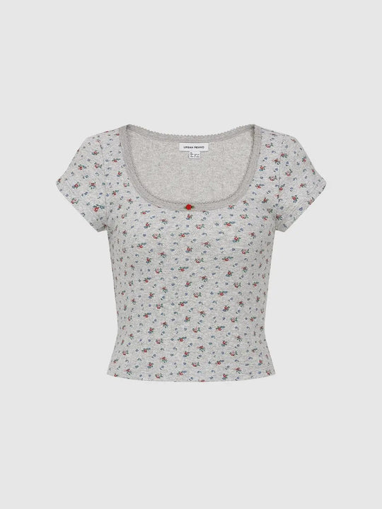 Floral Printed Scoop Neck T-shirts