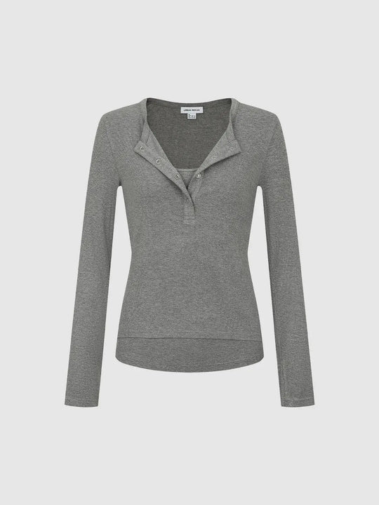 Figurbetontes geripptes T-Shirt mit langen Ärmeln und Knopfleiste vorn