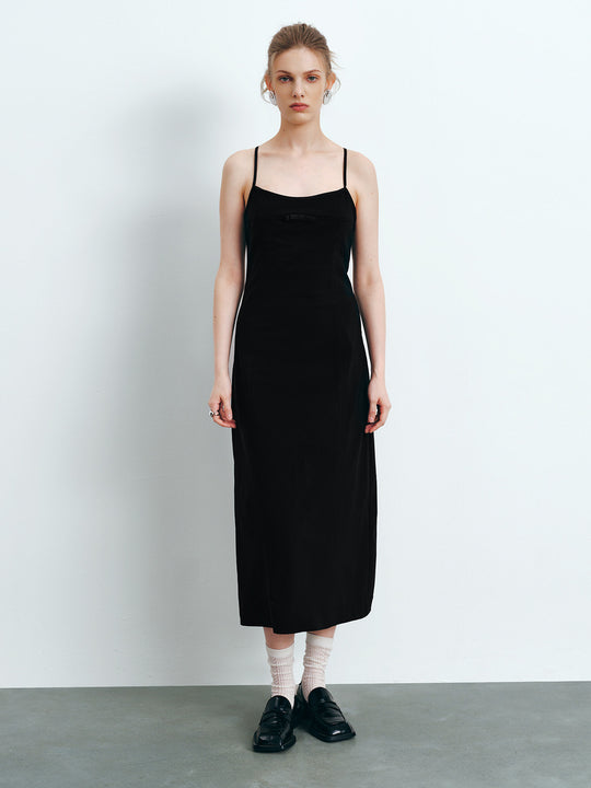 Robe moulante à col licou et coupe trapèze