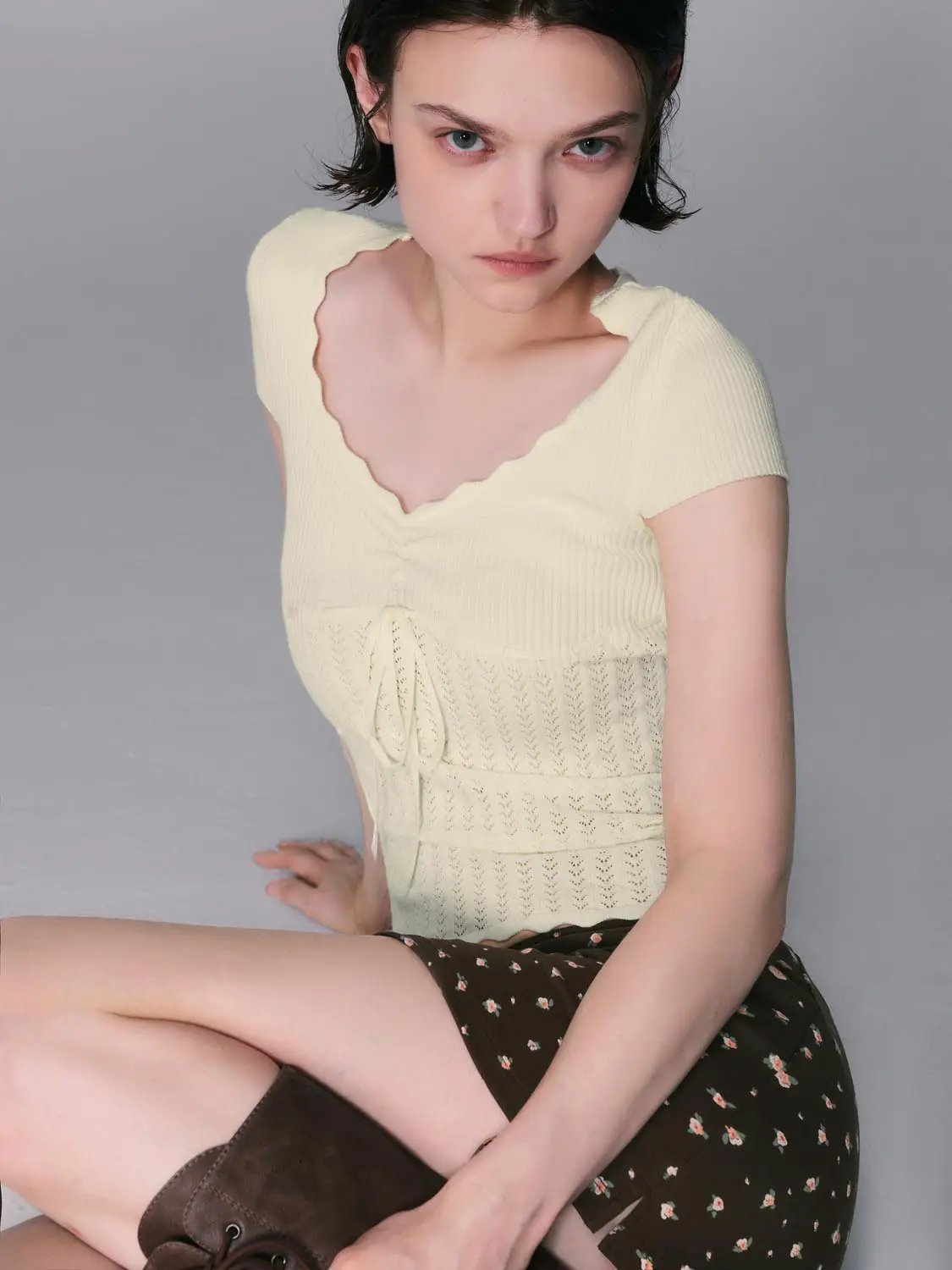 Knit Soft V-neck Scalloped Lace Lightweight Blouse in cream with a lace-knit waist panel