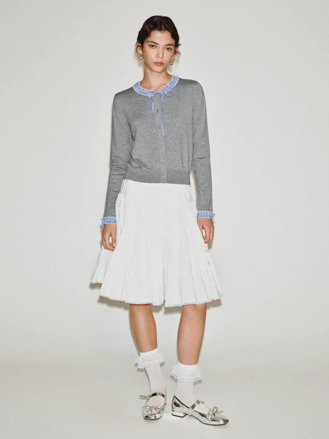 Knitted cardigan in grey with blue frill collar and cuffs by Urban Revivo Fashion