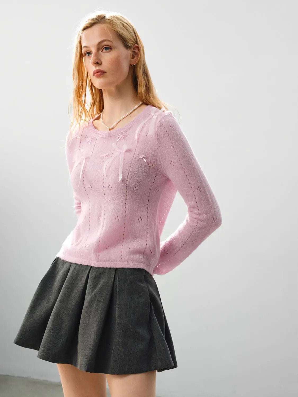 Bow-detail textured pink long-sleeve crew-neck knit sweater, Urban Revivo Fashion