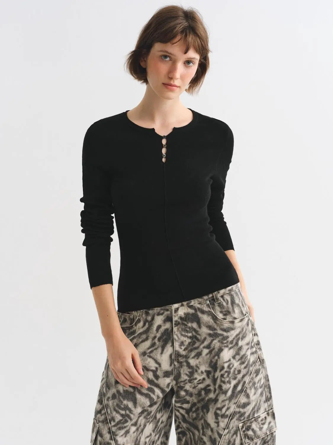 Knit T-Shirt by Urban Revivo Fashion, black knitted long-sleeve top with a buttoned neckline