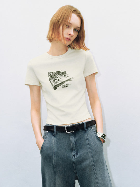 T-shirt attillata con scollo a giro stampato