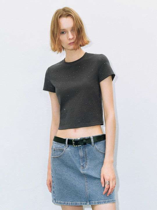 T-shirt ras du cou moulant avec décor en strass