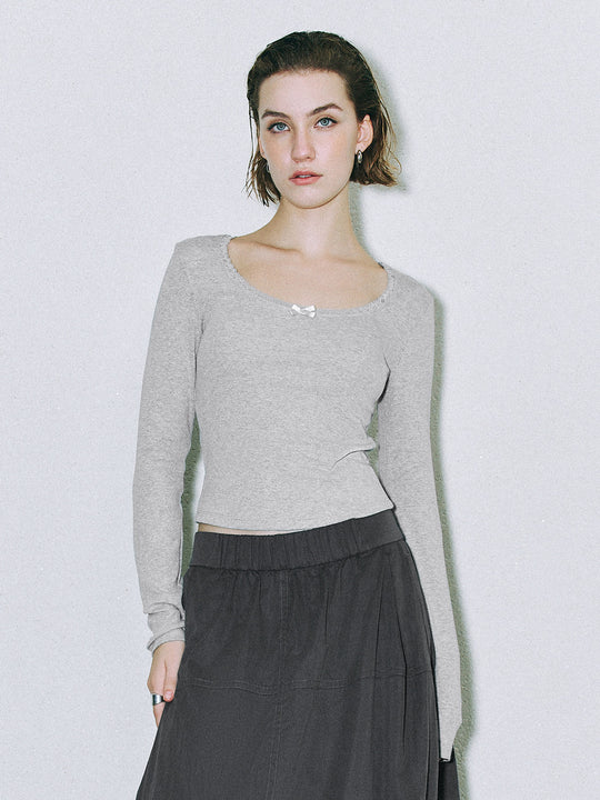 Enge T-Shirts mit Rundhalsausschnitt