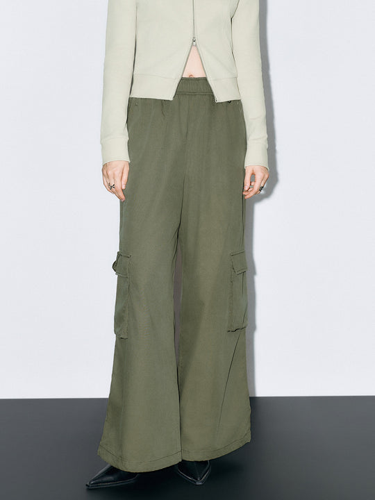 Pantaloni a gamba larga con tasca elastica a patta