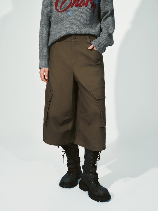 Flap Pockets Cargo Wide Leg Shorts