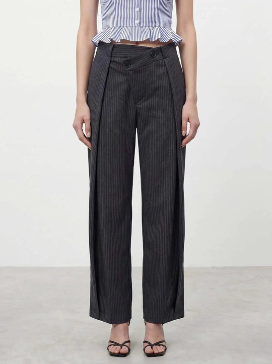 Structured Silhouette With Clean Lines And Subtle Detailing For Everyday Wear Pants