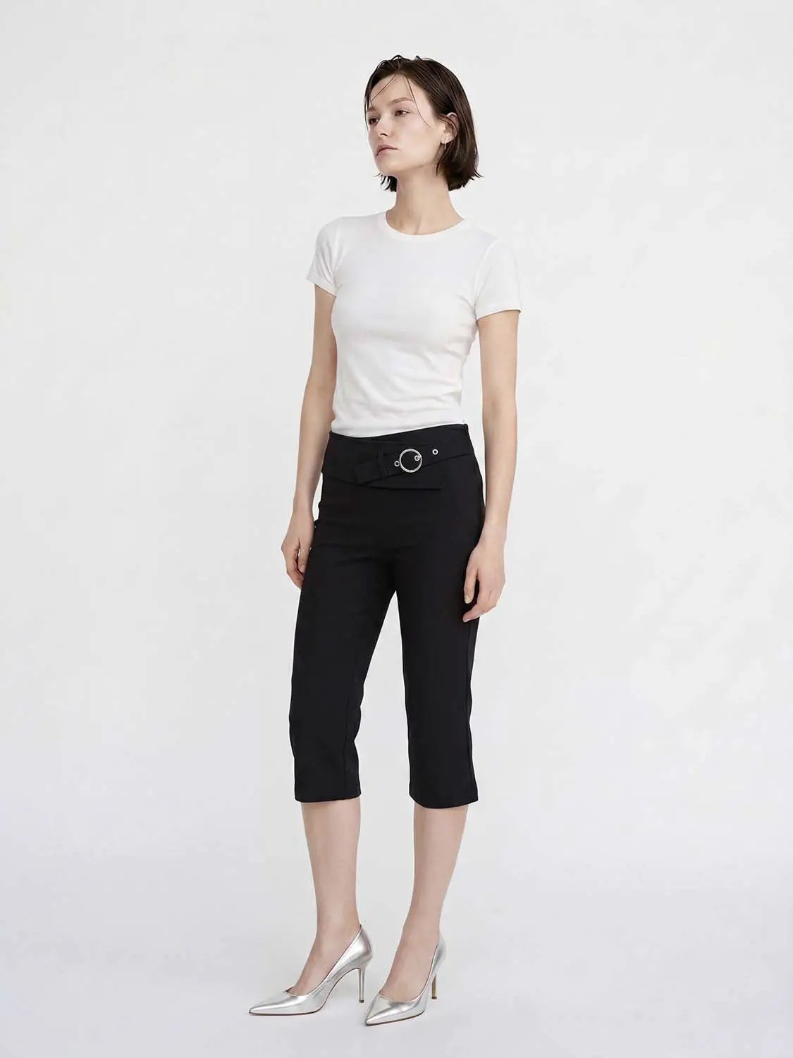 W_Straight Pants black cropped with belt and silver ring buckle