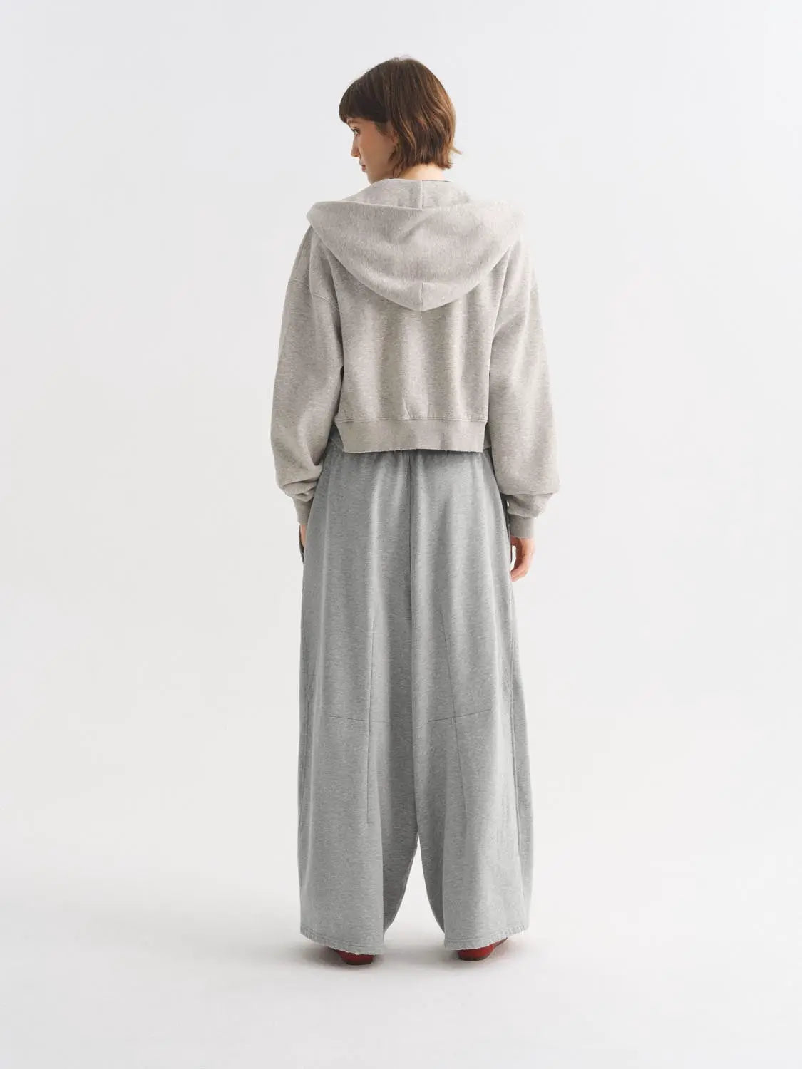 Harem pants by Urban Revivo Fashion gray long wide-leg back view