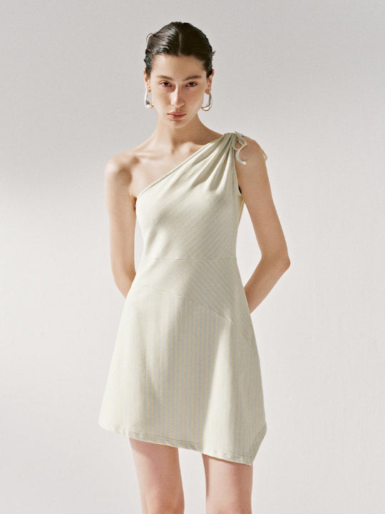 Vestidos ajustados de un solo hombro