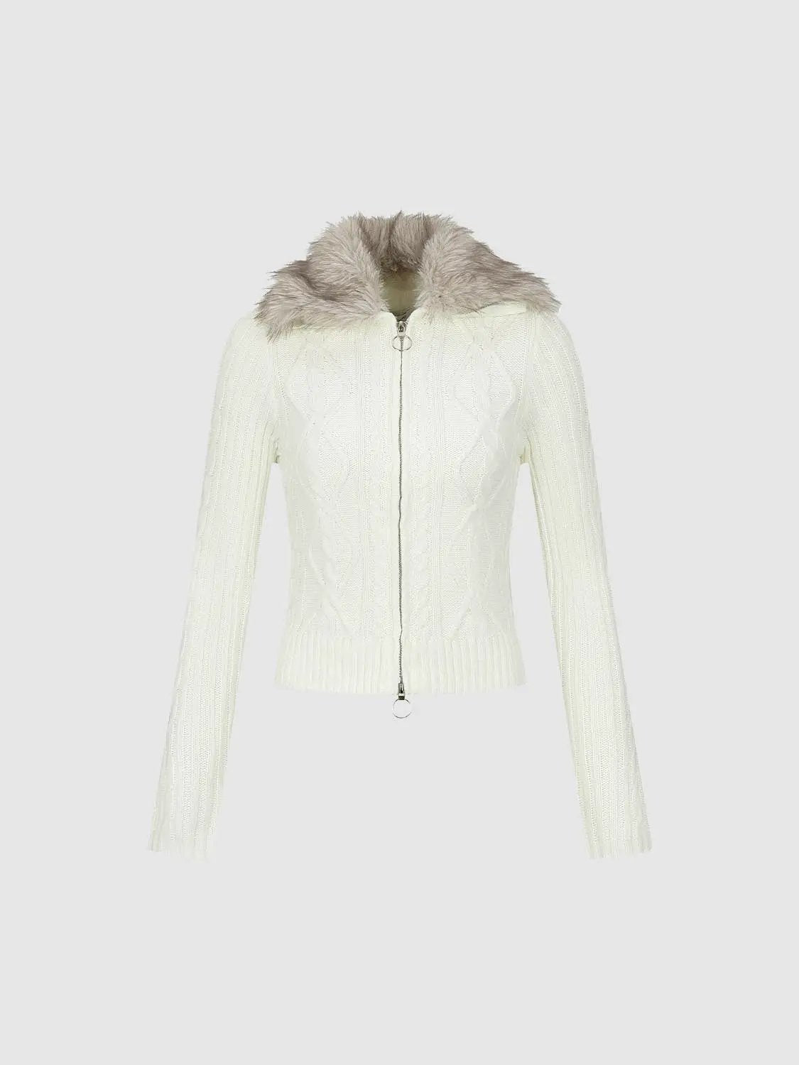 Knit jacket in white with cable-knit pattern, faux fur collar, front zipper