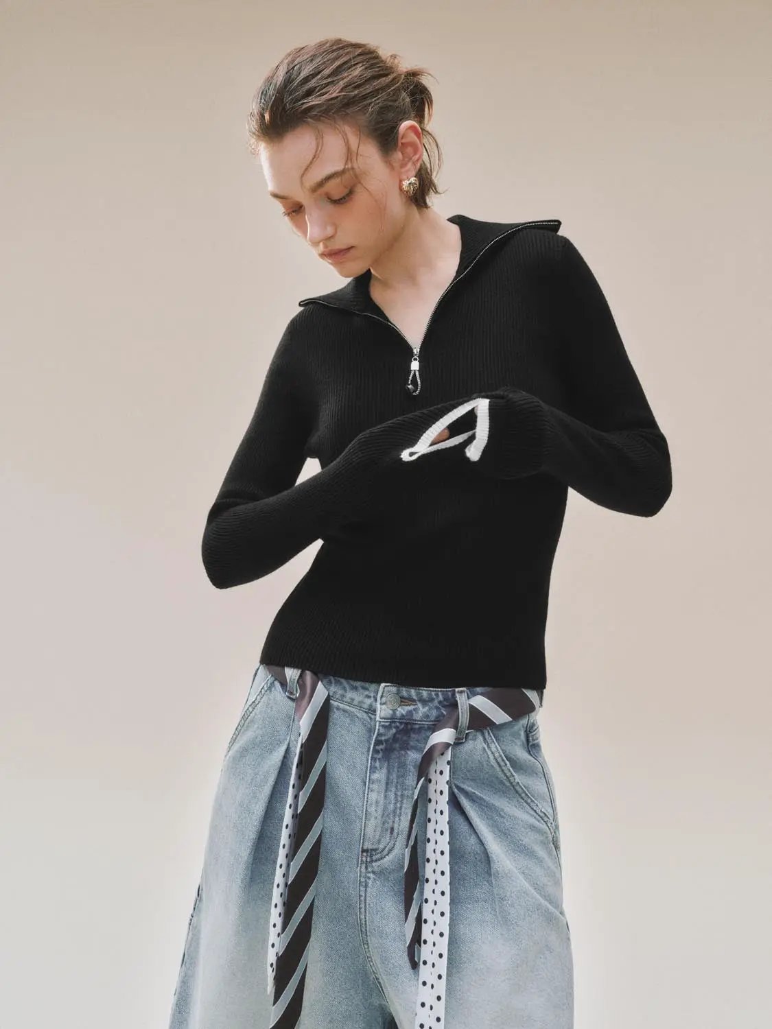 Knitted T-Shirt black ribbed knit with a half-zip collar and long sleeves, Urban Revivo Fashion for everyday wear.