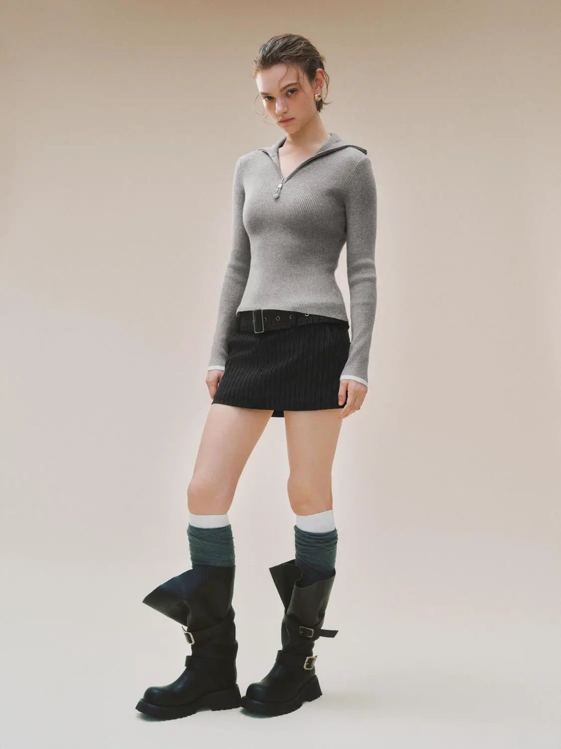 Knit T-Shirts gray ribbed-knit long-sleeve top with zip neckline