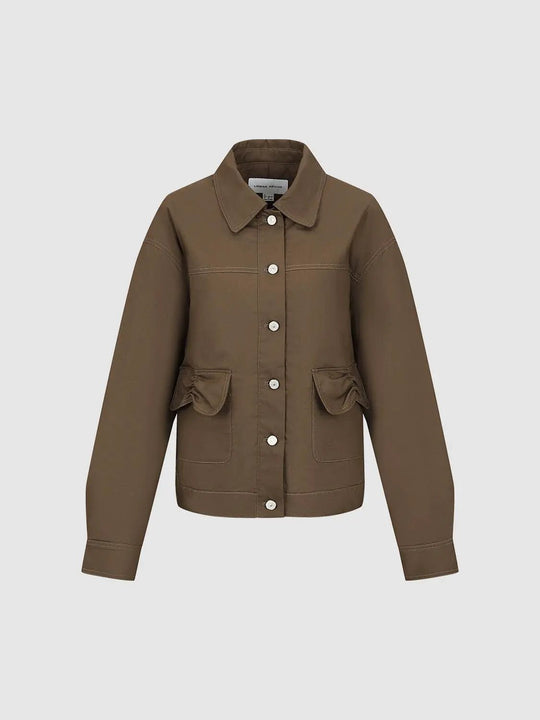 Vestes à col avec poches à rabat et boutons