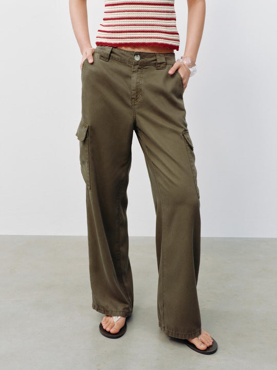 Flap Pocket Wide Leg Jeans