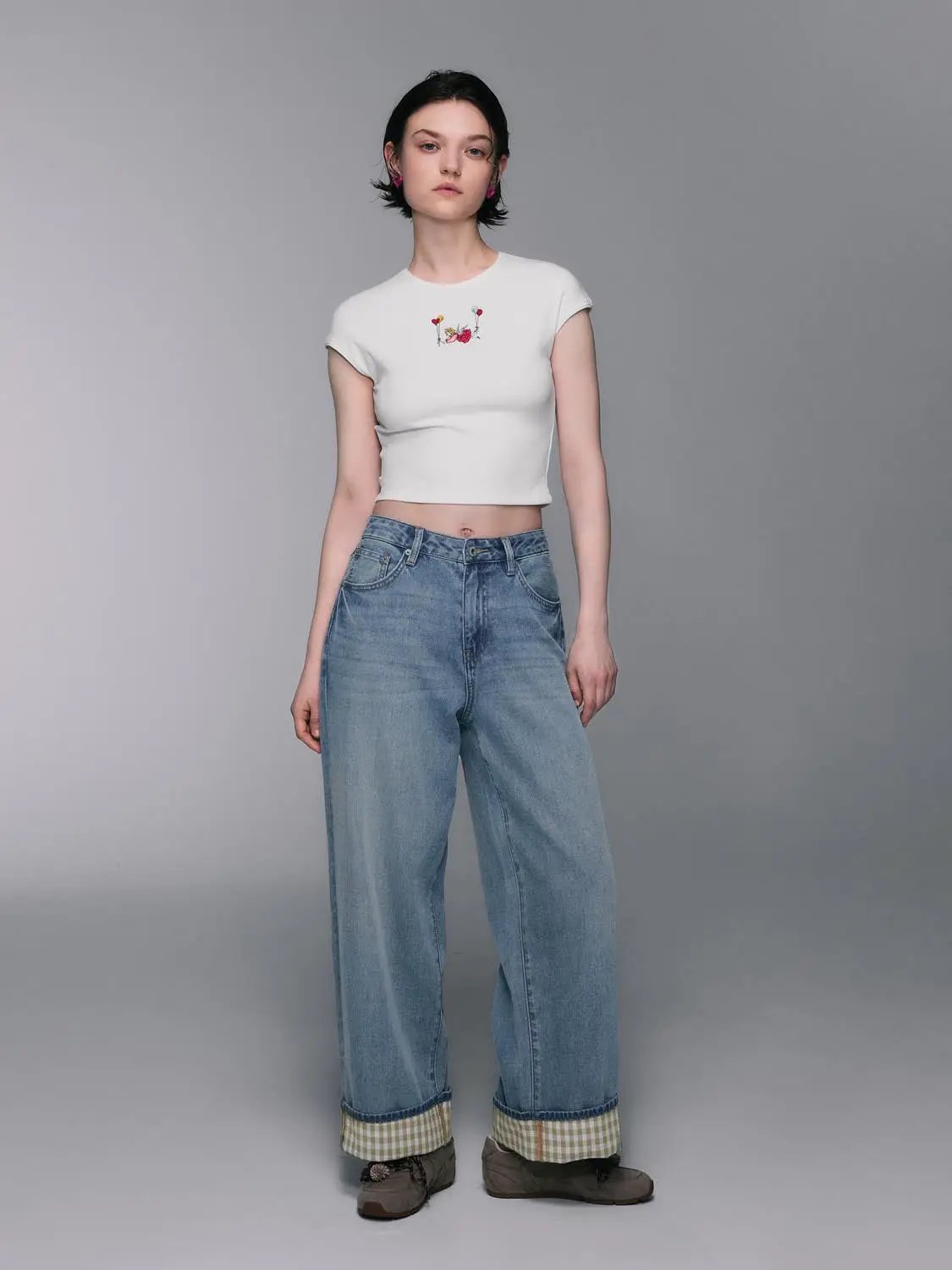 Women's light-wash wide-leg cotton-lyocell blend jeans by Urban Revivo Fashion