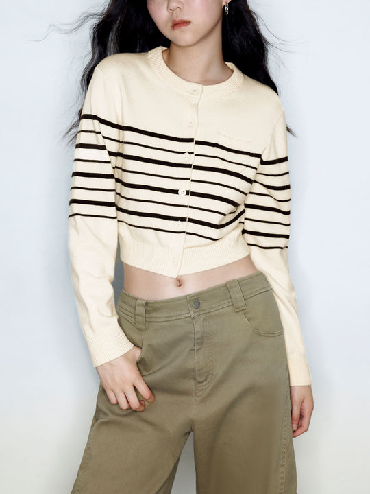 Cardigans tricotés à col ras du cou et à rayures