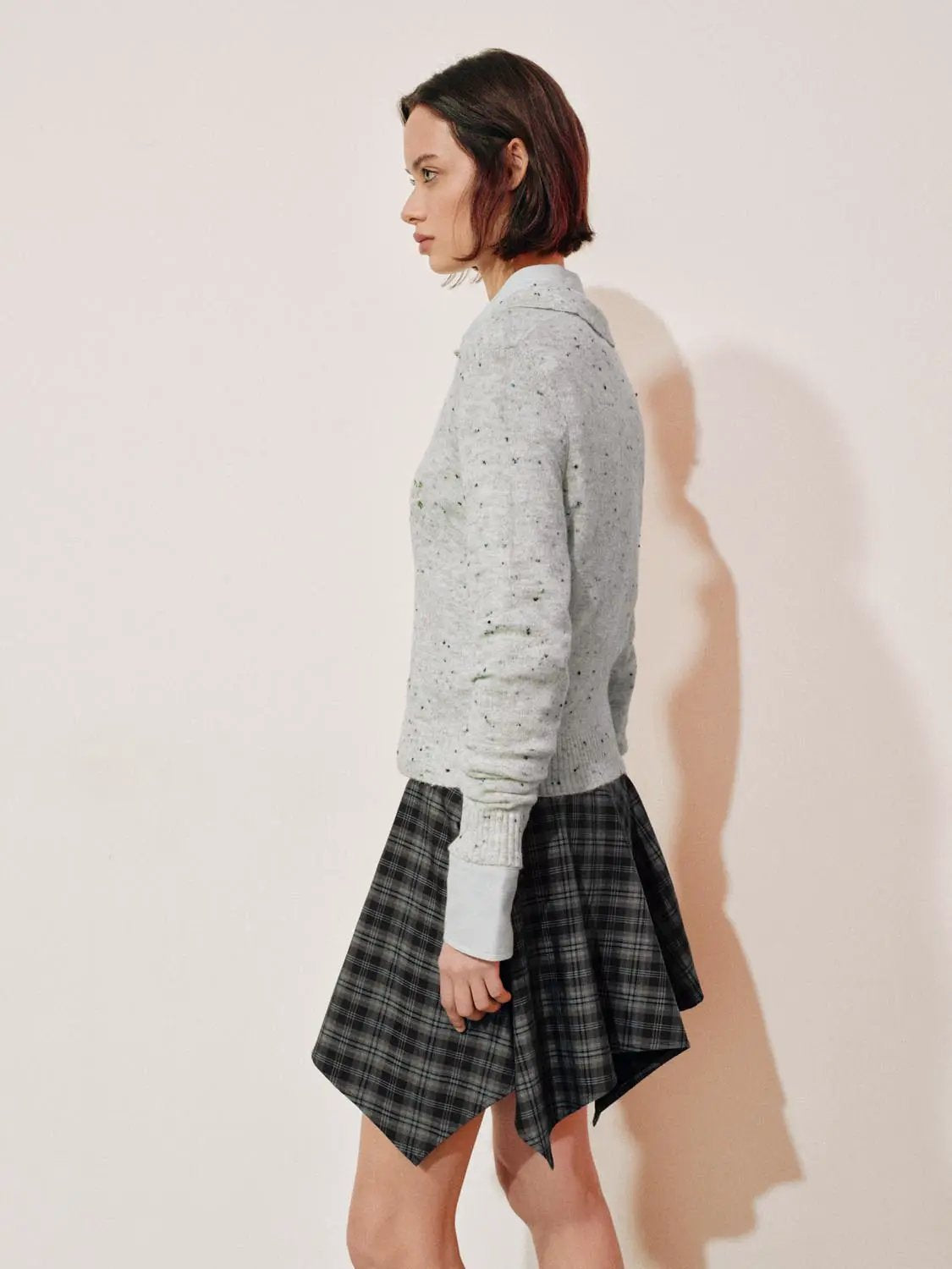 Embroidered floral knit polo-collar long-sleeve sweater, light gray, Urban Revivo Fashion