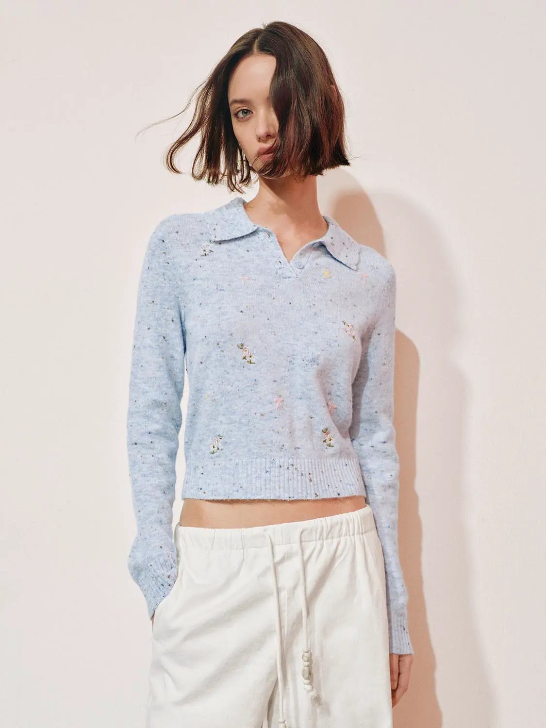 Embroidered floral knit polo collar sweater, light blue, long sleeve, Urban Revivo Fashion